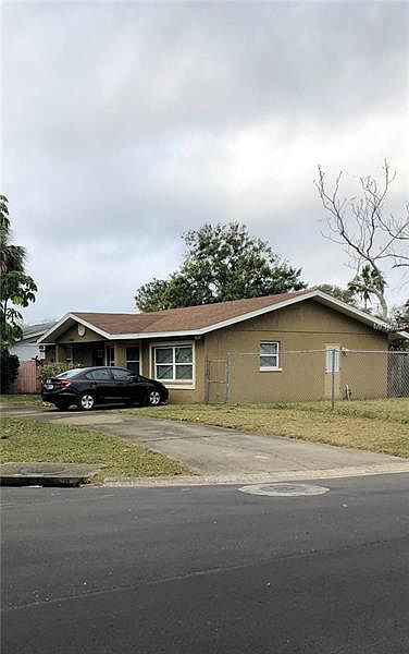 2nd image of 1506 17th St E