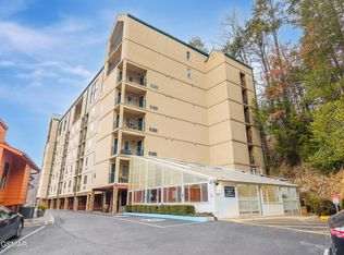 413 Baskins Creek Rd #U-603, Gatlinburg, TN 37738