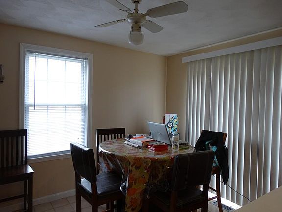 5th image of 50 Railroad Ave #50