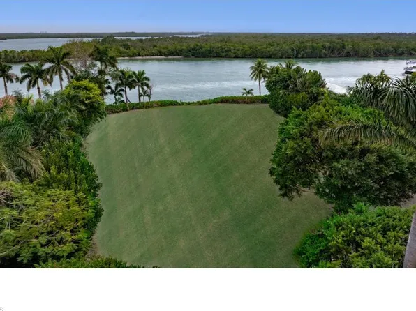 940 Admiralty Parade E, NAPLES, FL 34102