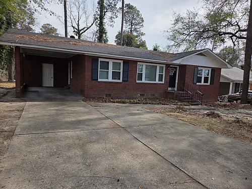 356 Victoria Dr Photo 1