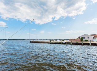 215 S Shore Dr, Toms River, NJ 08753