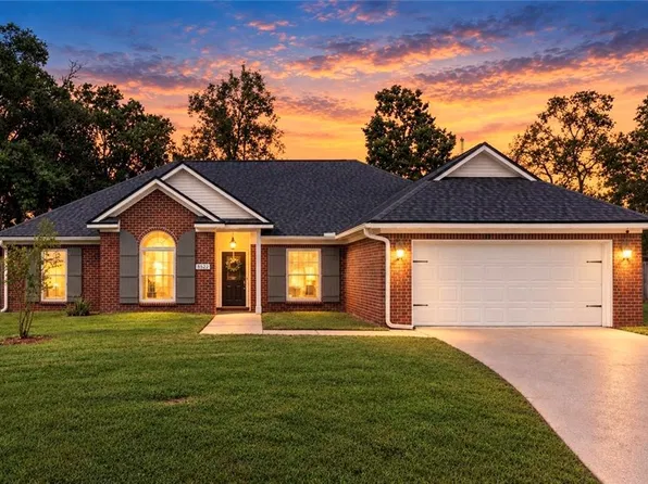 8522 Southern Oak Ct, Mobile, AL 36695