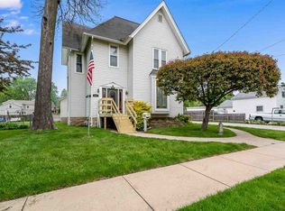317 W Lincoln Ave, Belvidere, IL 61008