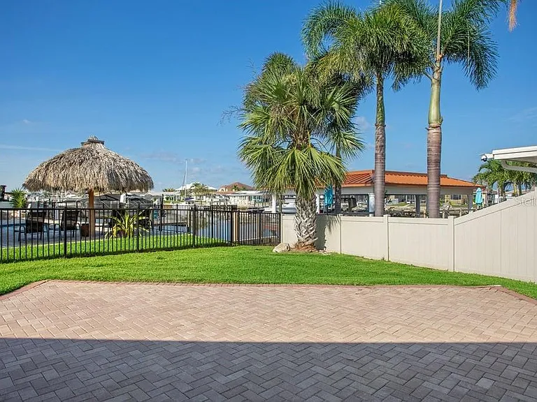 3734 Topsail Trl — Photo 6