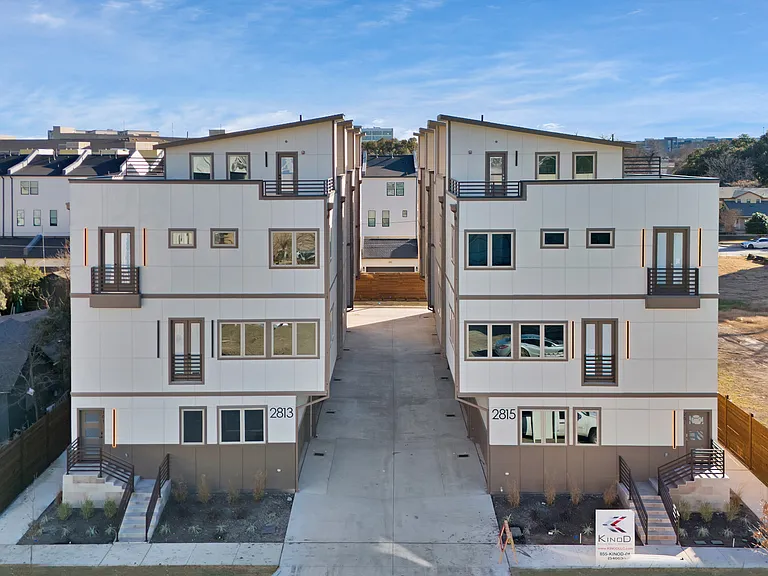 2815 Weisenberger St #201 — Photo 29
