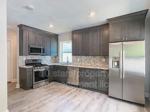 3rd image of 1200 17th St N #1/2