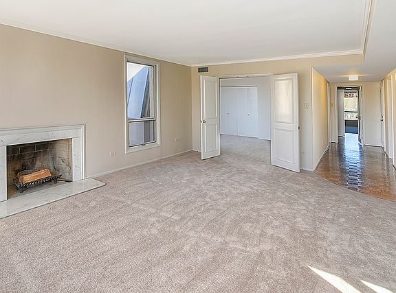 5th image of 640 Winnetka Mews APT 404