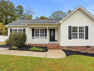 715 Dillon St, Thomasville, NC, 27360