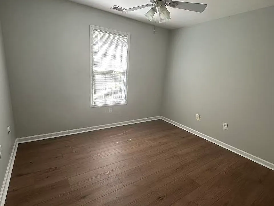 16I Cedar Rock Trce
