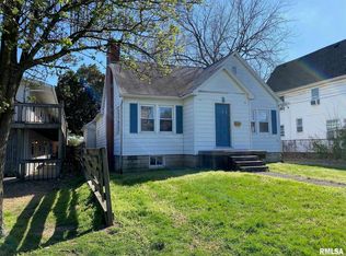 711 W College St, Carbondale, IL 62901