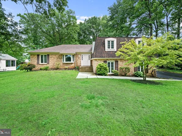 2610 Russell Rd, Wilmington, DE 19810