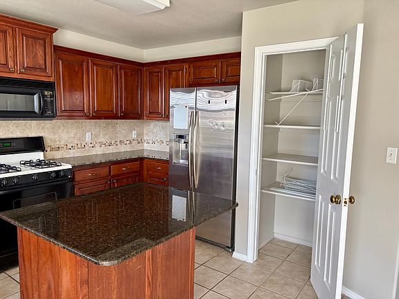 4th image of 8026 Quail Ridge Rd