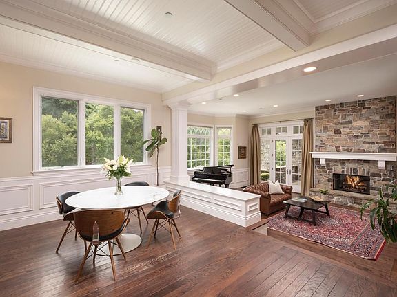 4th image of 3 Mountain Wood Ln