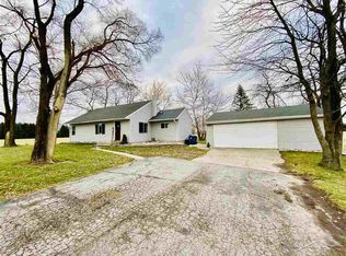 3143 S Poseyville Rd, Midland, MI 48640