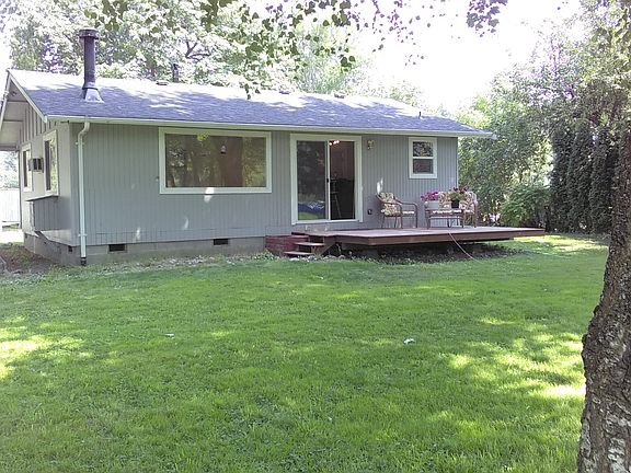 3rd image of 18637 Old Camp Ln SE