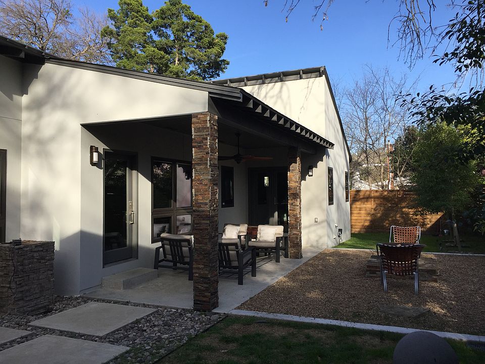 1st image of 742 W Greenbriar Ln