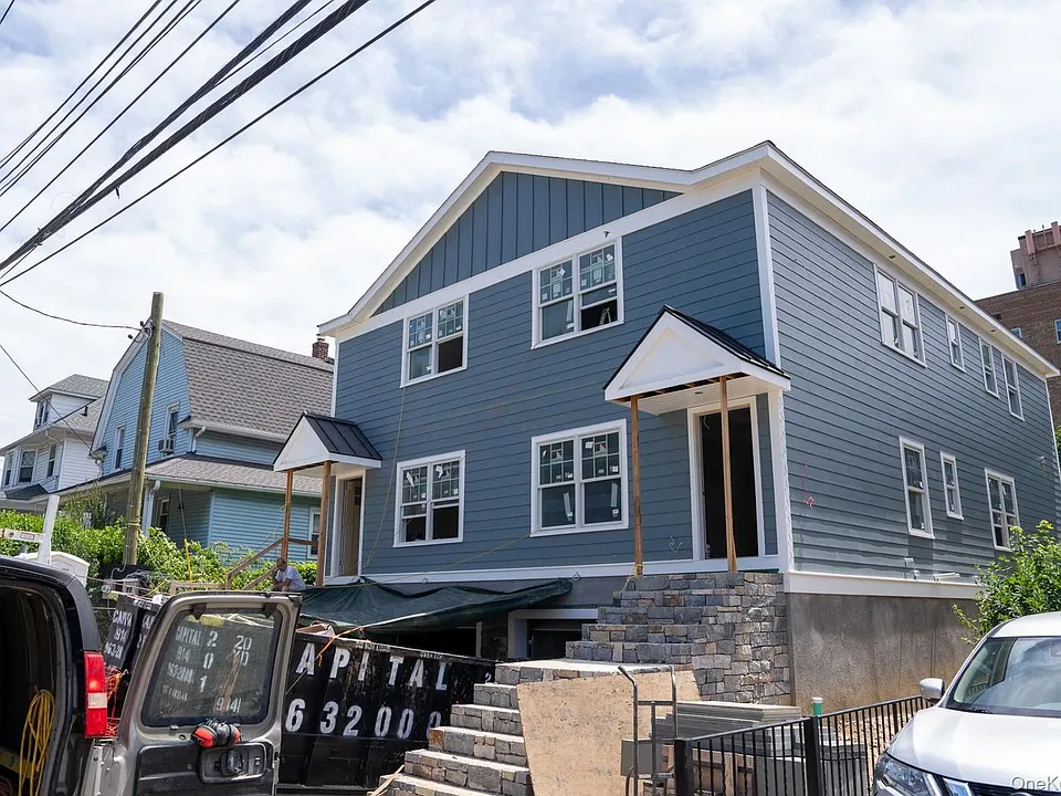 31 Maple Ave