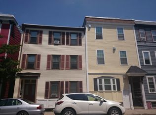 514 1/2 E 3rd St #1, South Boston, MA 02127