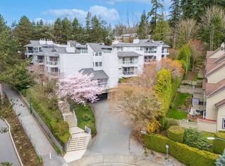 2733 Atlin Pl #203, Coquitlam, BC