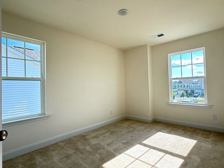 50 Amaryllis Ln — Photo 17