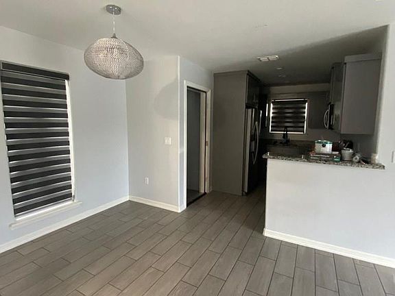 3rd image of 2768 Glynwood Dr