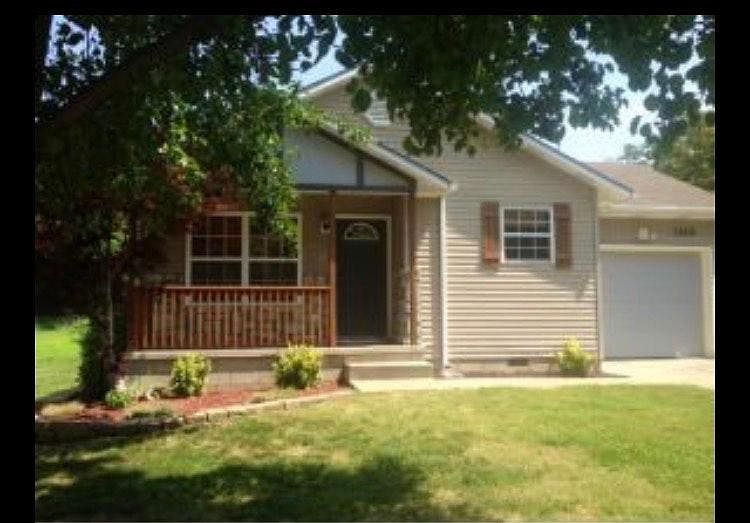 2nd image of 2143 Odessa St