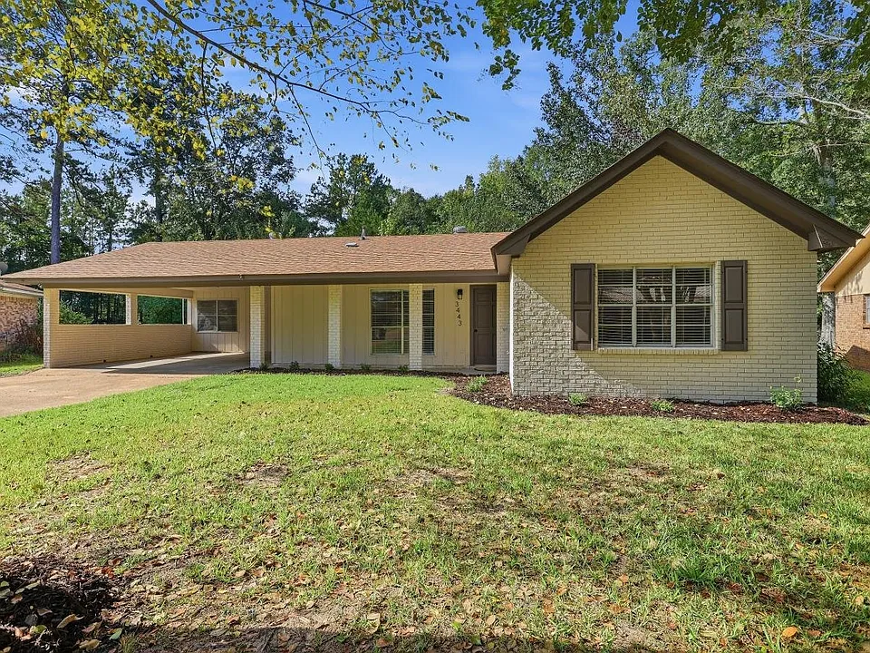 3443 Beaumont Dr
