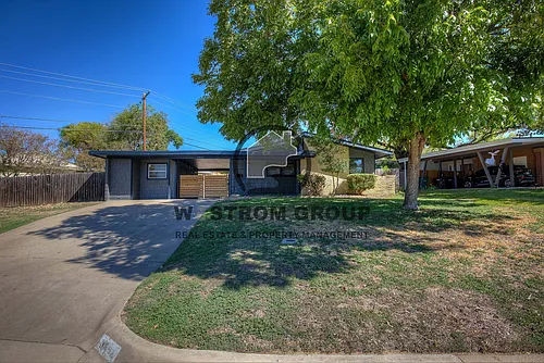 3905 Sanguinet St Photo 1