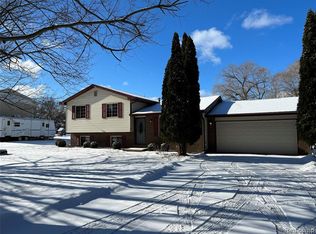 1159 N Linden Rd, Flint, MI 48532