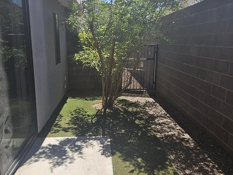 259 S Roosevelt St — Photo 41