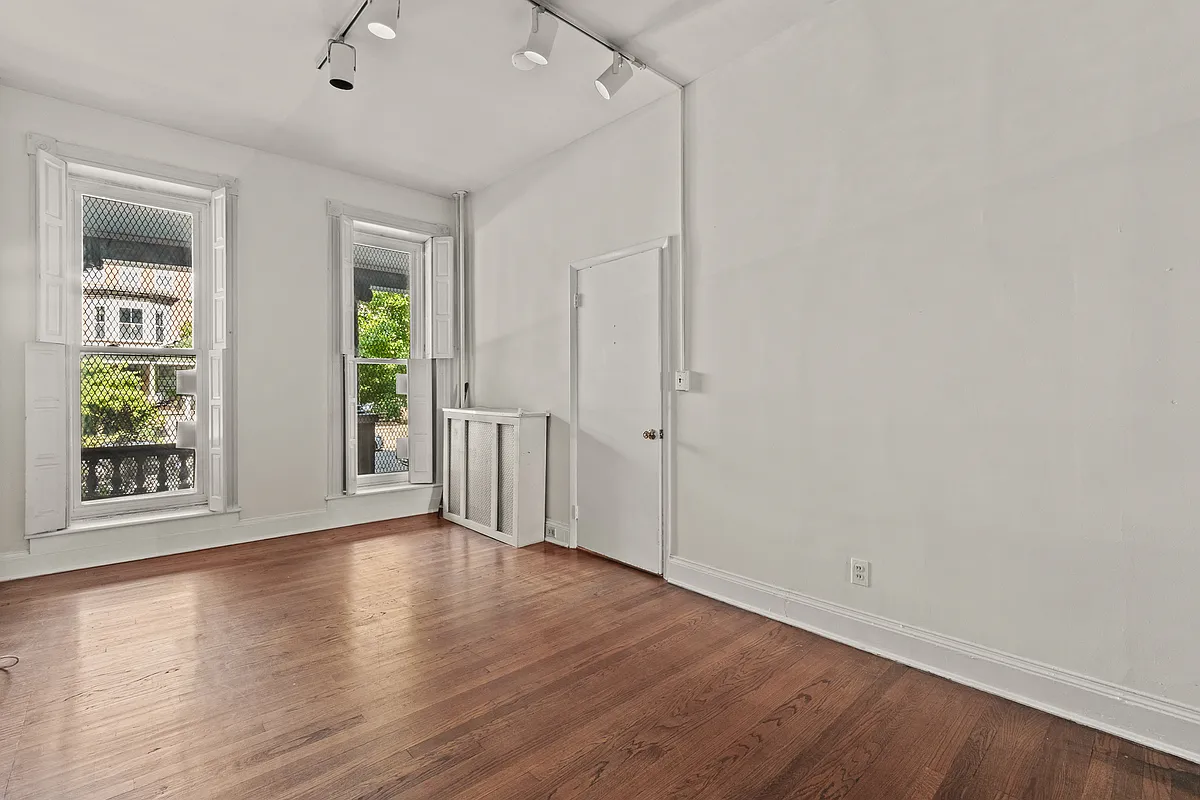 Building Photo - 2809 N Calvert St