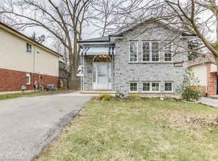 9 Bell Ln, Brantford, ON N3T6M1