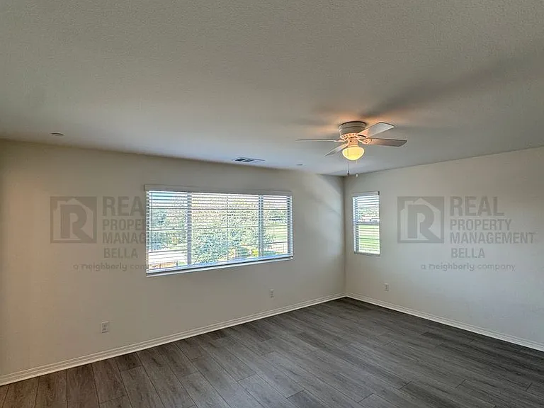 29261 Humboldt Ct — Photo 32