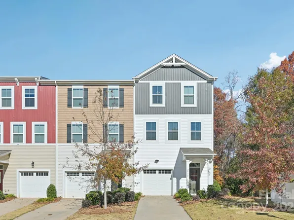 2932 Pirates Pl, Charlotte, NC 28216
