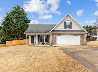 5515 Hancock Ln, Cumming, GA 30041