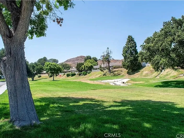 19724 Avenue Of The Oaks — Photo 15