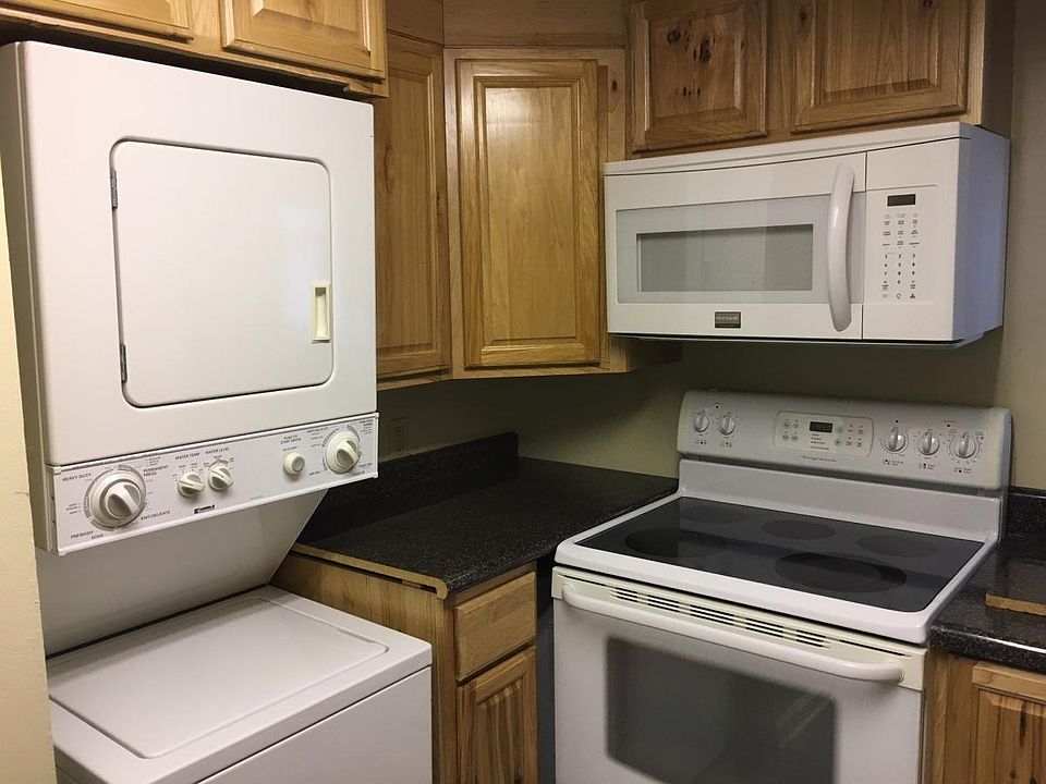 Kitchen, wahser/Dryer