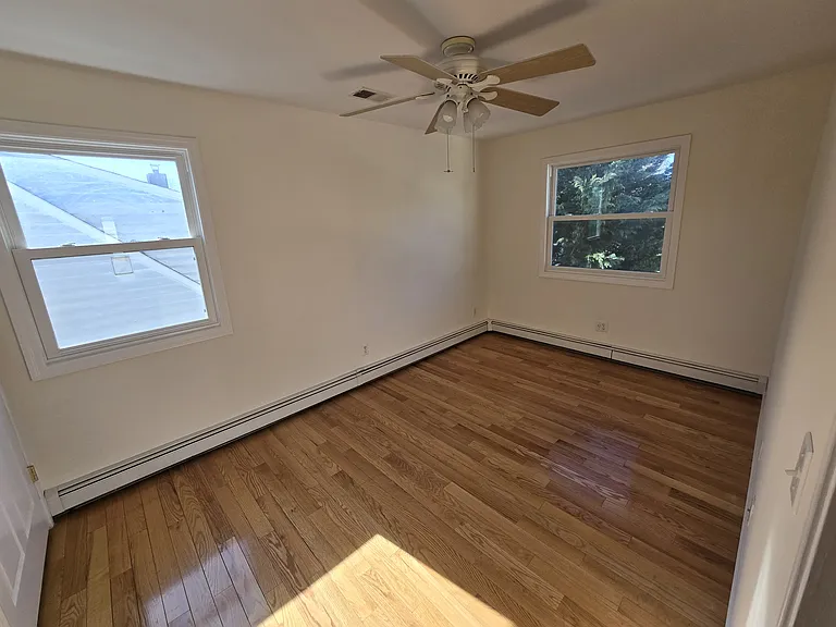 46 Adams Ave #2 — Photo 15