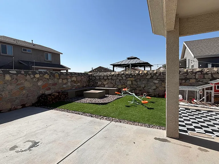 11613 Flor Galatea Way — Photo 28