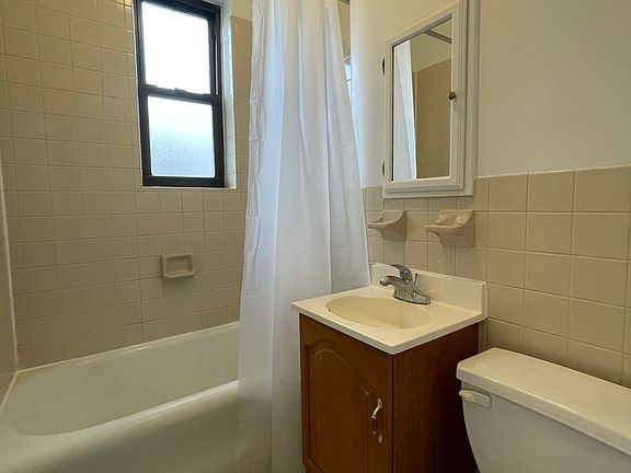 5th image of 48-40 41st St #2R