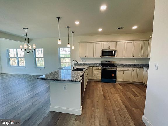 4th image of 409 Lavender Ln Lot 63