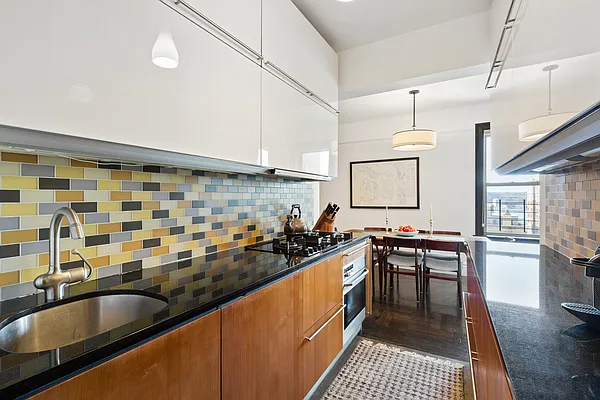 Sold by Compass | media 5