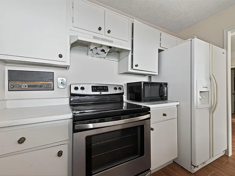 10913 Bexley Dr #913 — Photo 14