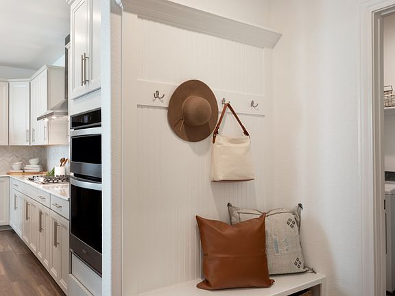 Owner s Entry Mud Bench