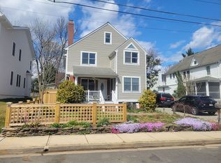 4705 8th Rd S, Arlington, VA 22204