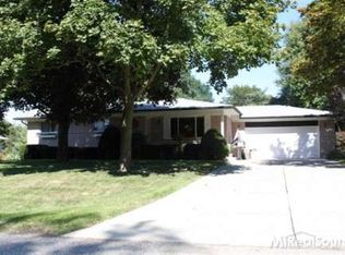 11111 Londonderry Dr, Washington, MI 48095
