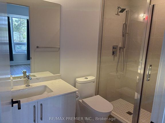5th image of 2075 King Rd #219