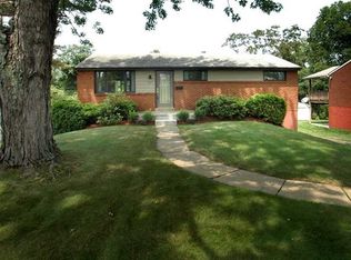 827 Garden City Dr, Monroeville, PA