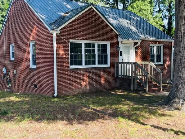1424 Washington Ave, South Boston, VA 24592